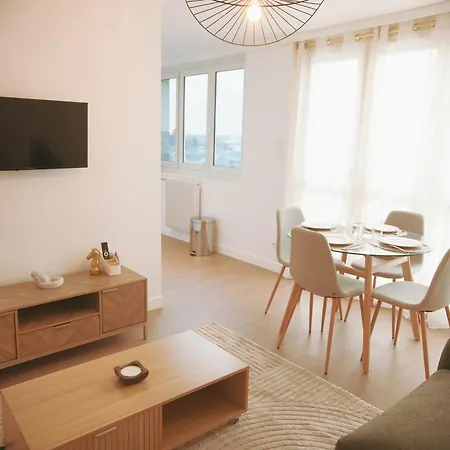 Cosy Avec Vue Degagee, Centre Du Mans *